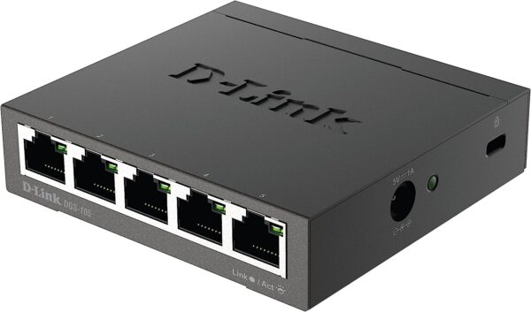 D Link 5 Port Gigabit Unmanaged Metal Desktop Switch Plug and Play DGS 105 5
